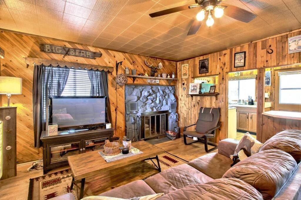 Los Osos Cozy Cabin With Private Spa And Bbq Villa Биг Беър Лейк Екстериор снимка
